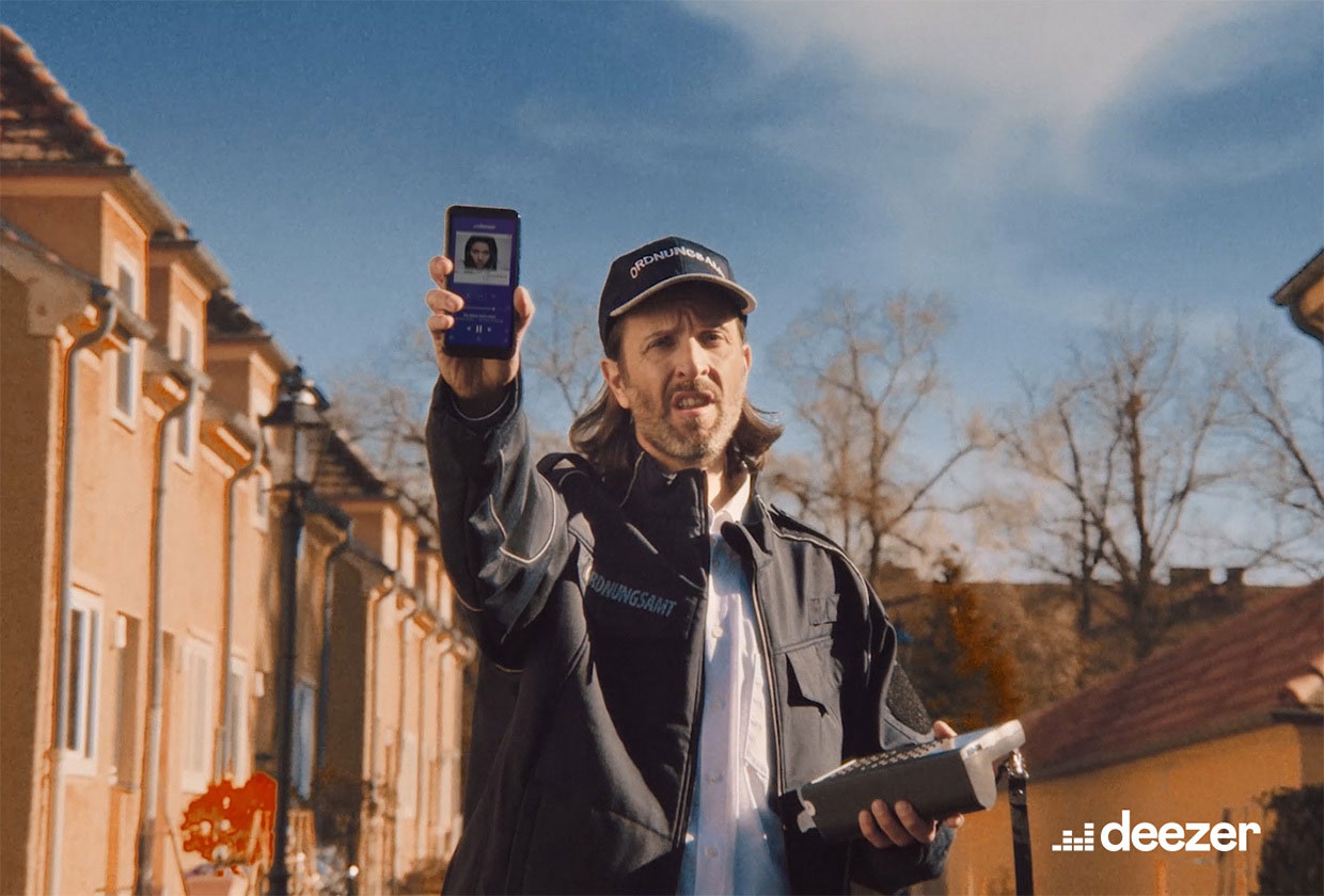 Neuer Brandspot Sag es mit Deezer