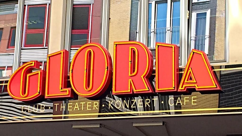 gloria by julien