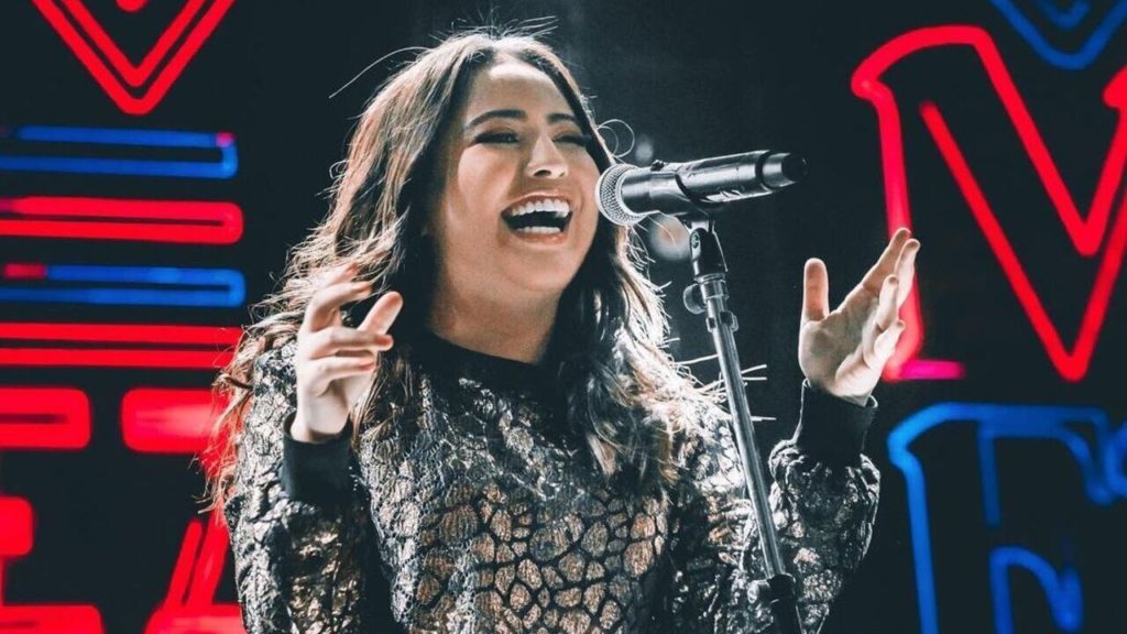 Mari Fernandez é uma cantora e compositora da nova geração de sertanejo