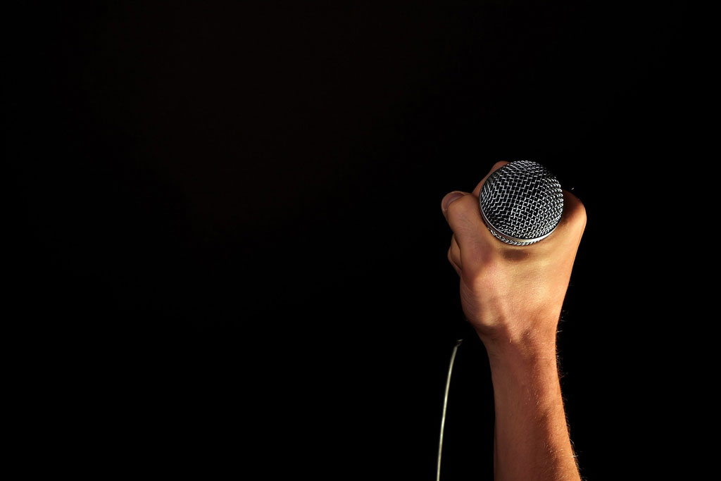 Músicas brasileiras para cantar no karaokê