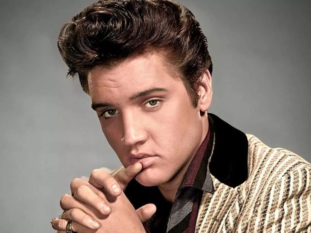 Elvis Presley cantou clássicos do rock